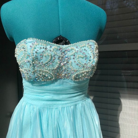 Aquamarine Sleeveless (Never Woren) - Picture 1 of 3